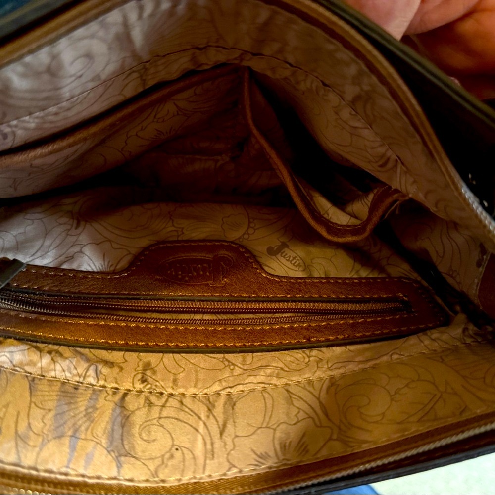 NWOT Justin Boots Brown Tooled Leather Crossbody Bag - Picture 3 of 7